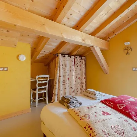 Chalet Aux 3 Biches Alojamento de Acomodação e Pequeno-almoço