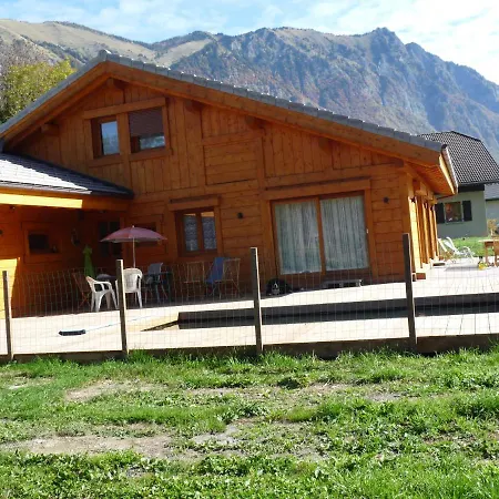 Bed & Breakfast Aux 3 Biches Mieussy